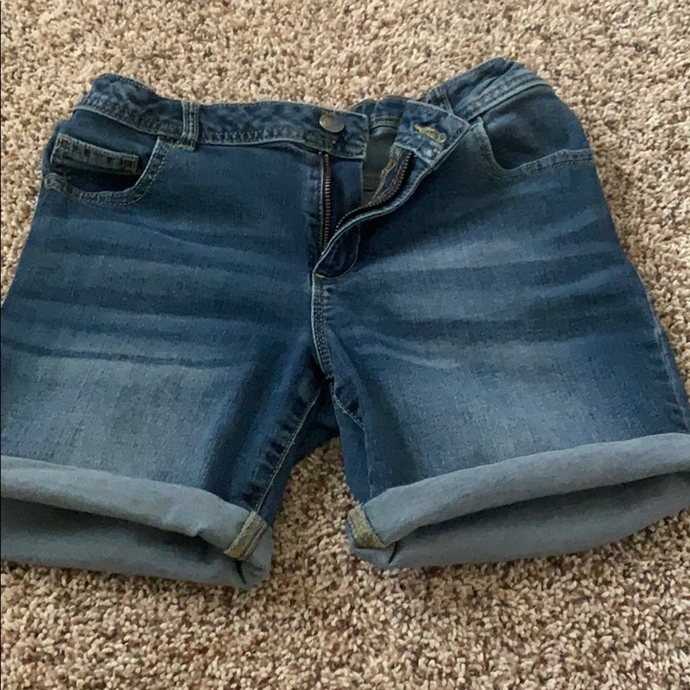 Knee length shorts